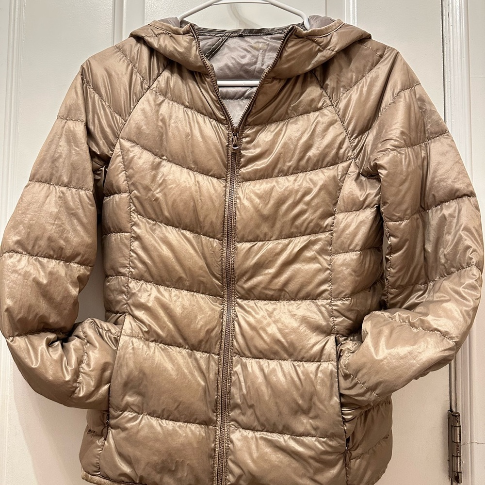 XS women light coat in good condition